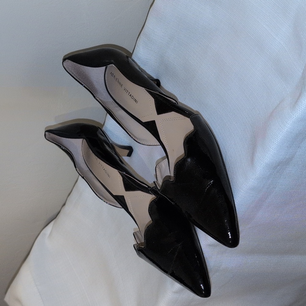 Elegant Black Pointed Low Heel
